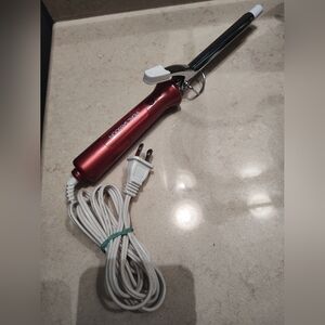 Vidal Sassoon Red Skinny Barrel Curling Iron